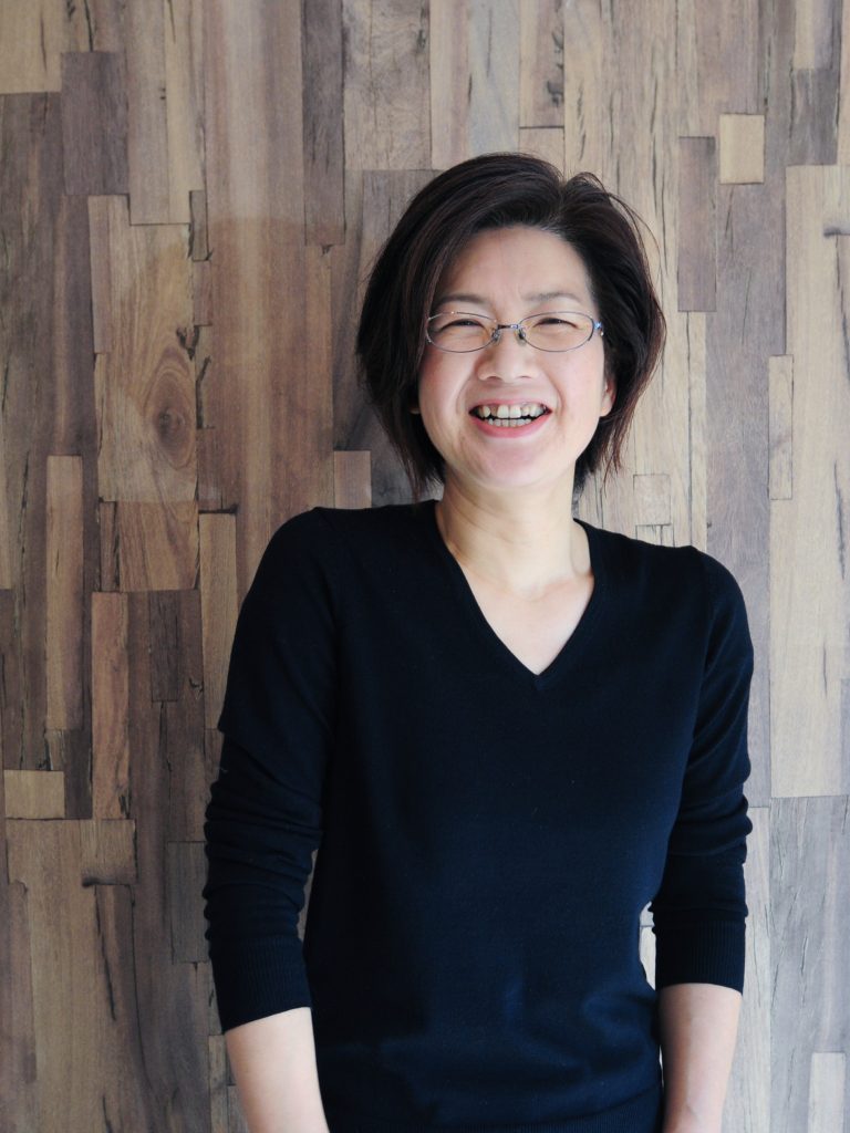 岸 真紀子