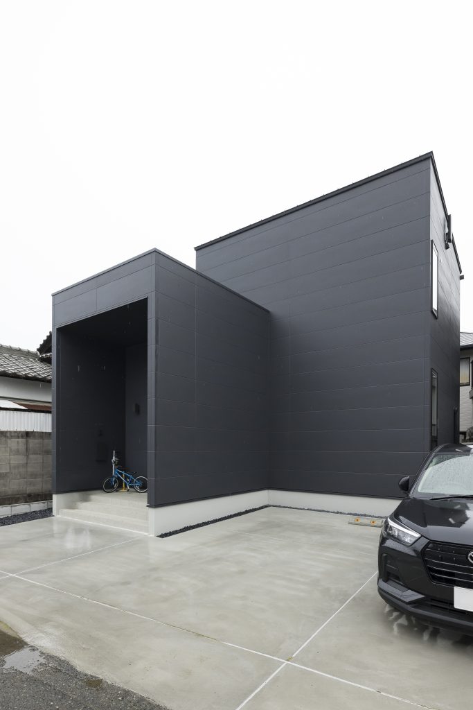 【たつの市 注文住宅 29坪】<br>外からの目線を気にせず過ごせる、明るく開放的な吹き抜けのある家