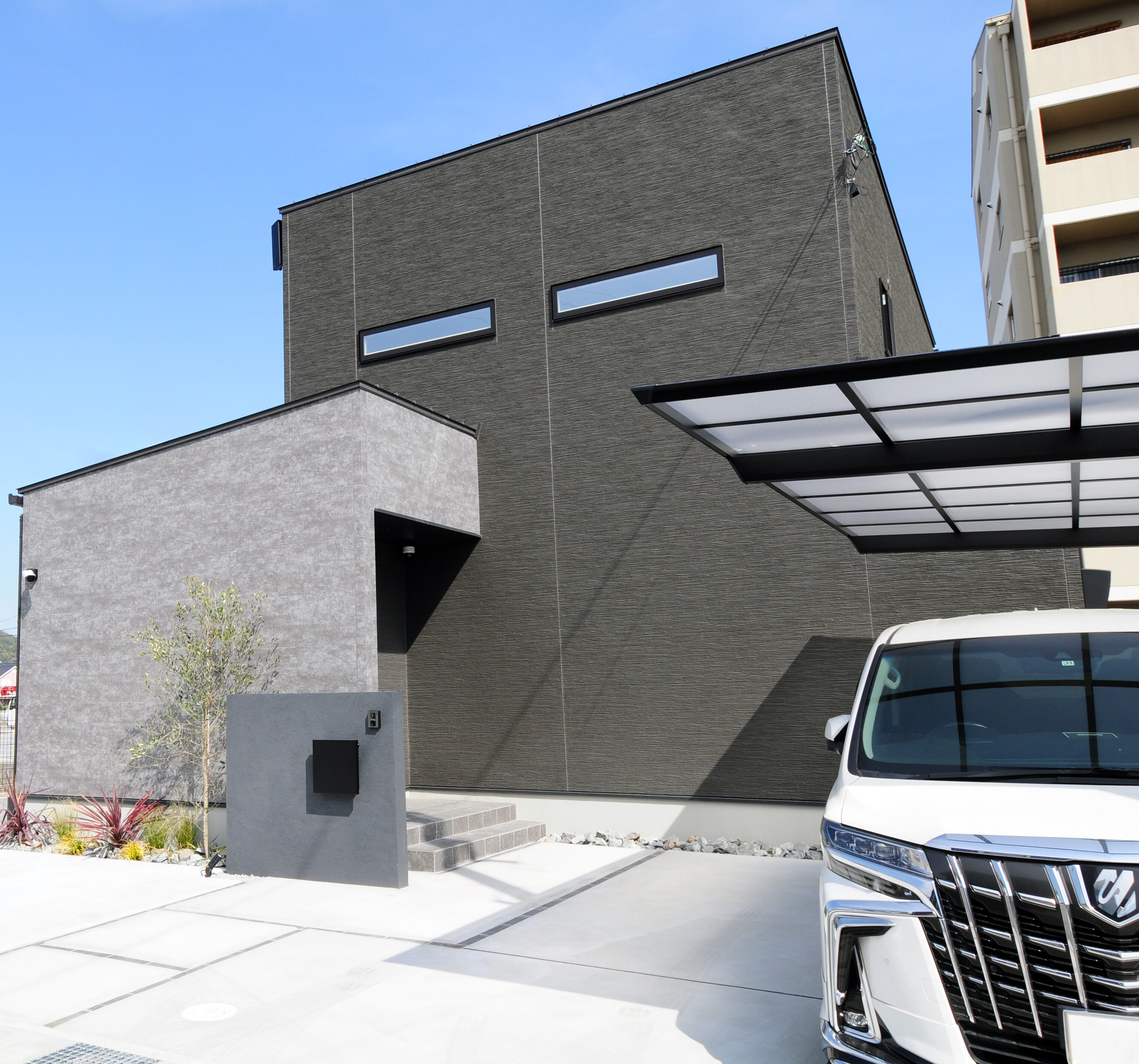 建築士とデザインした間接照明で大人リッチな家