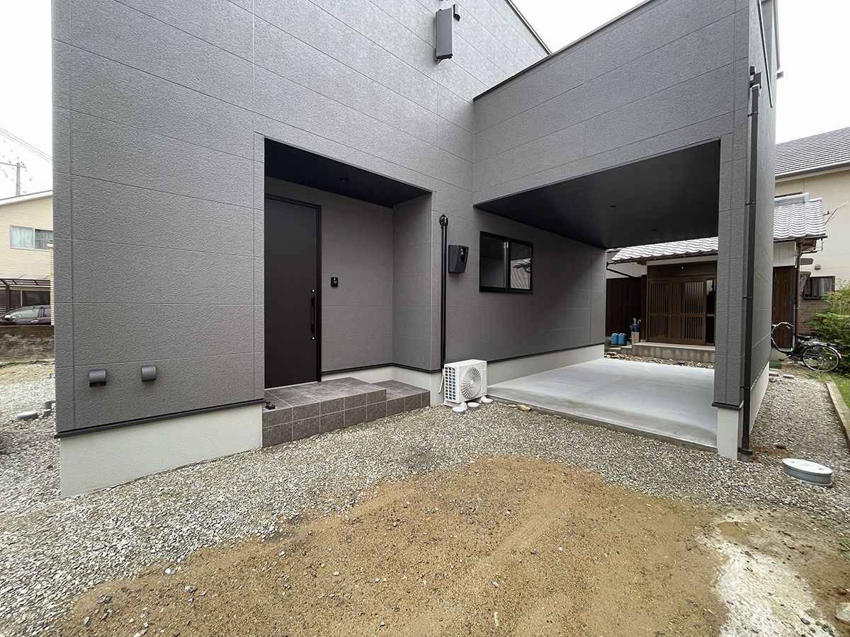 近くて安心、分けて快適。完全分離型二世帯の家